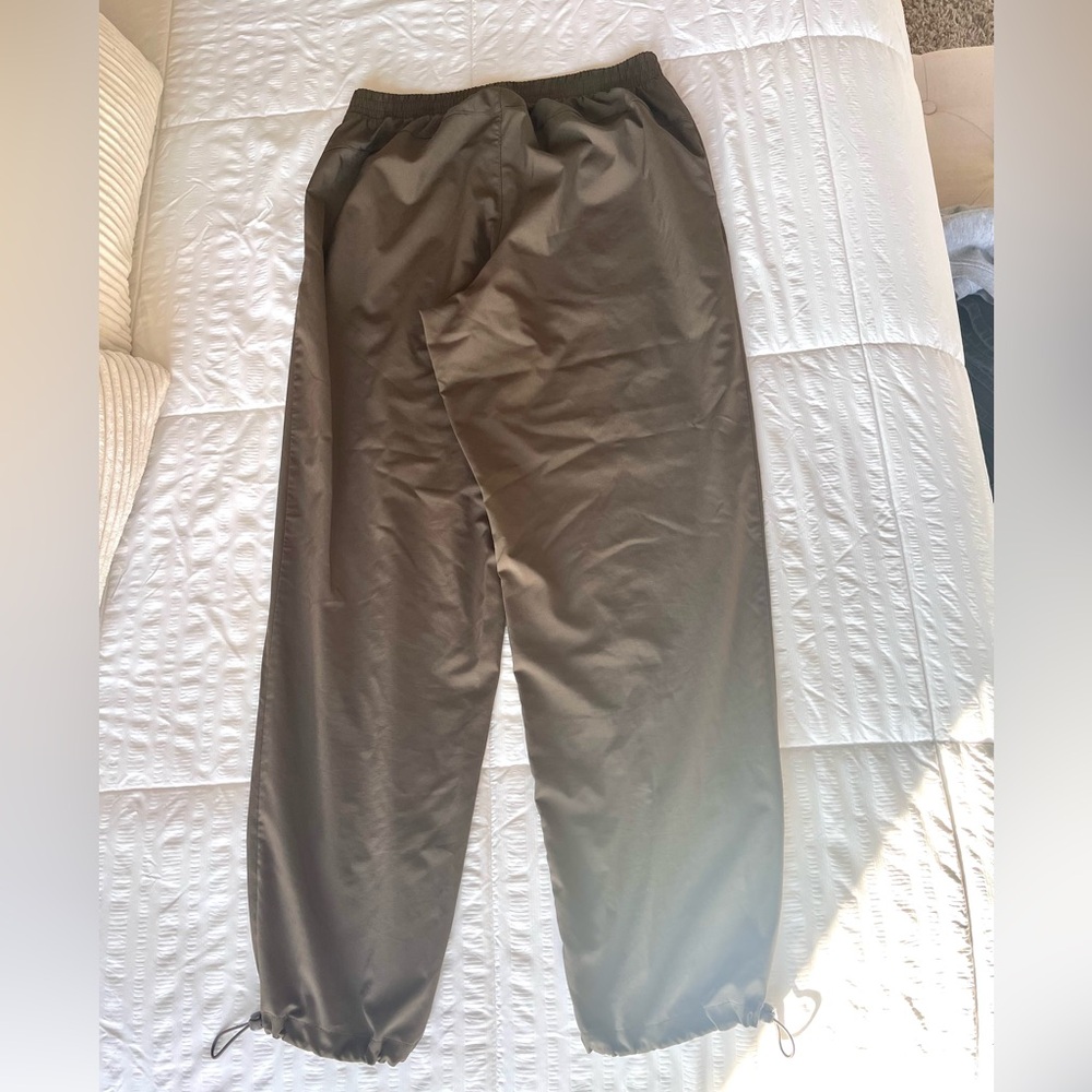 Gapfit Runaround Parachute Pant, Small, Sherwood Forest Green - Picture 4 of 8